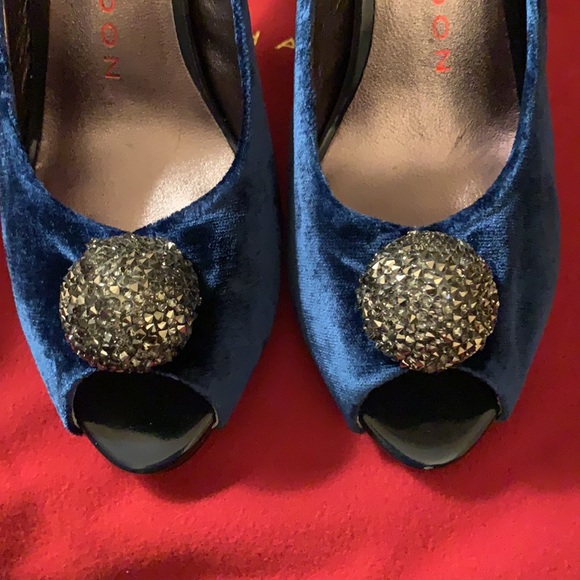 Sacha London Pippa Navy Velvet Peep Toe Heels 💙 - Picture 6 of 8